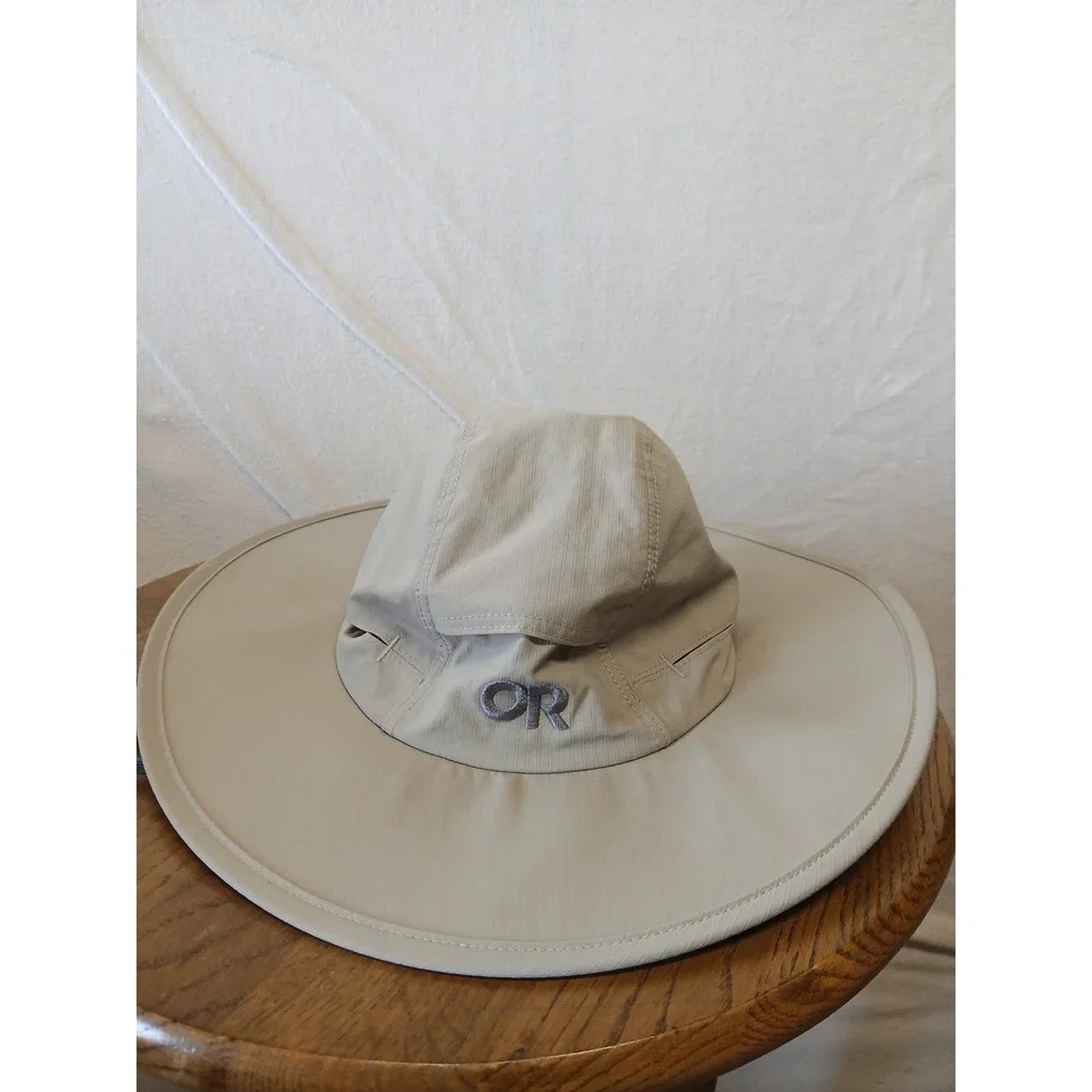 Outdoor research Medium sunbriolet sun hat khaki gorpcore outdoors NWT upf 50+